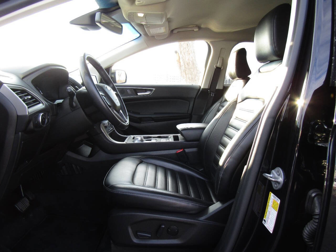 Used 2023 Ford Edge SEL image 10