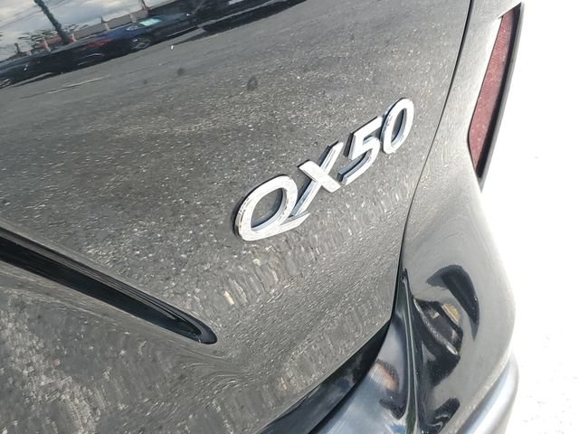 Used 2022 INFINITI QX50 Sensory AWD/4WD image 9