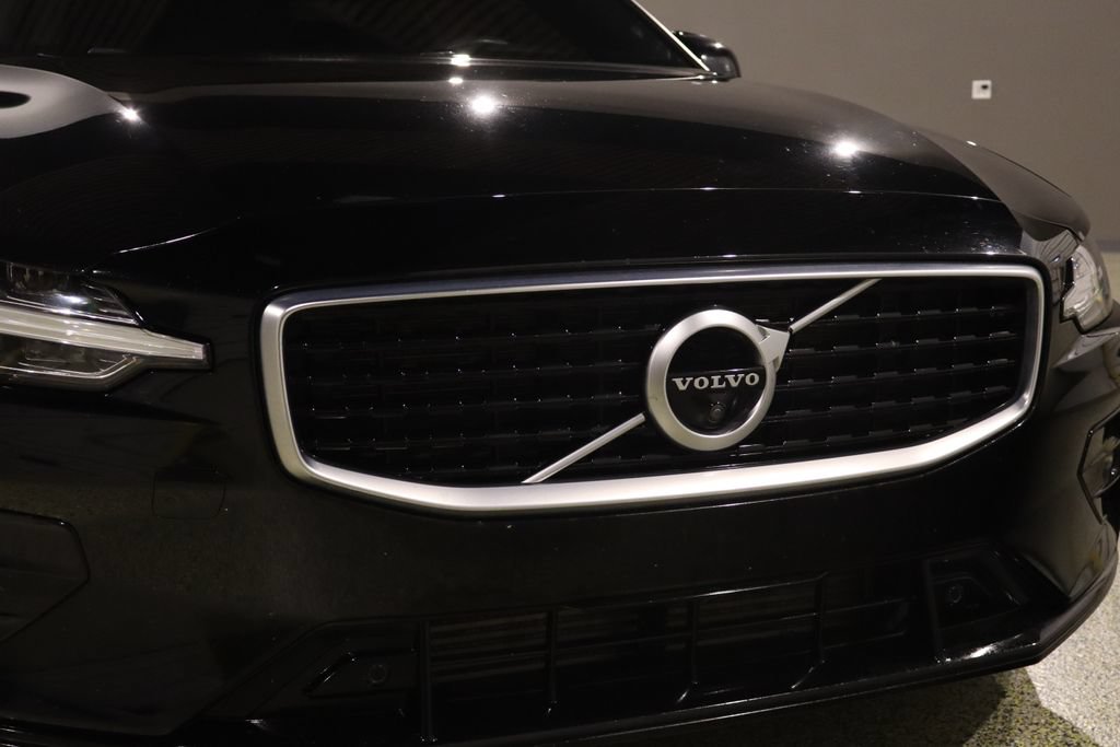 Used 2019 Volvo S60 T6 R-Design AWD/4WD image 14