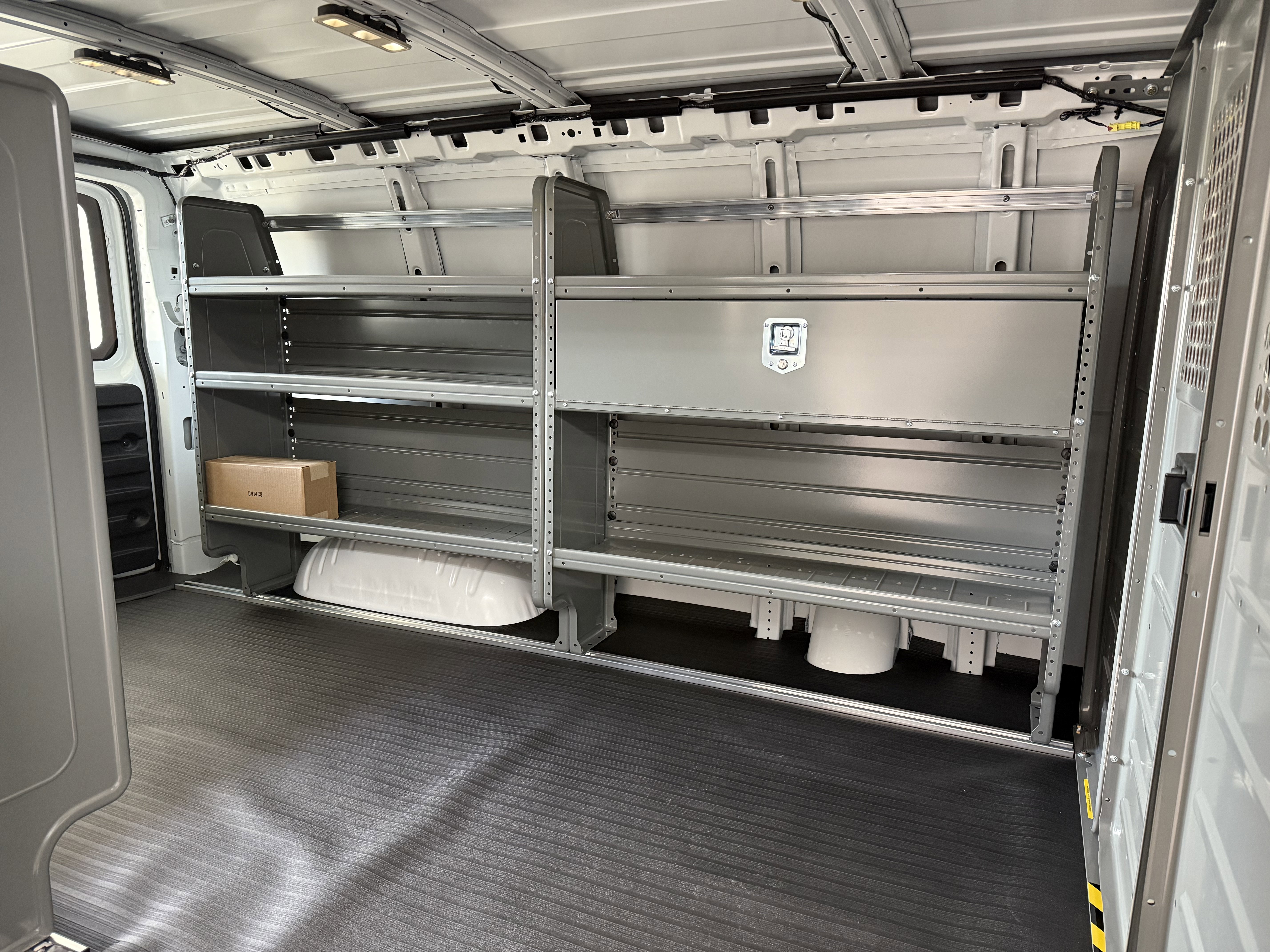 New 2025 Chevrolet Express 3500 w/ Driver Convenience Package image 32