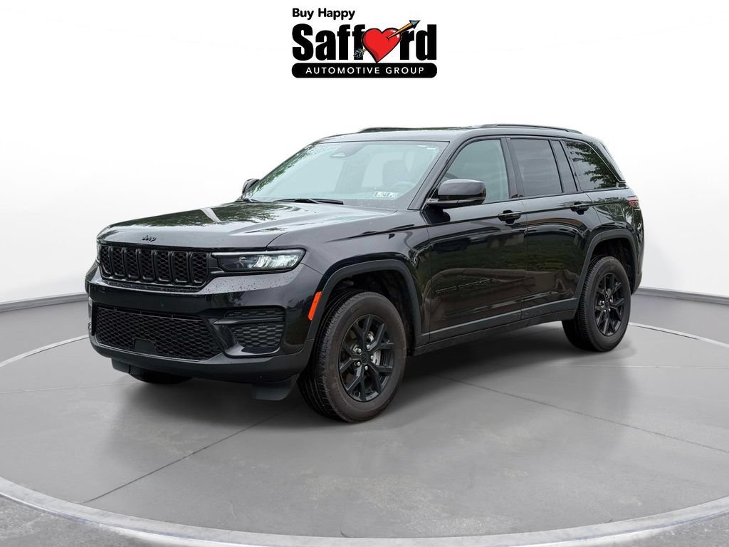 Used 2024 Jeep Grand Cherokee Altitude AWD/4WD image 1