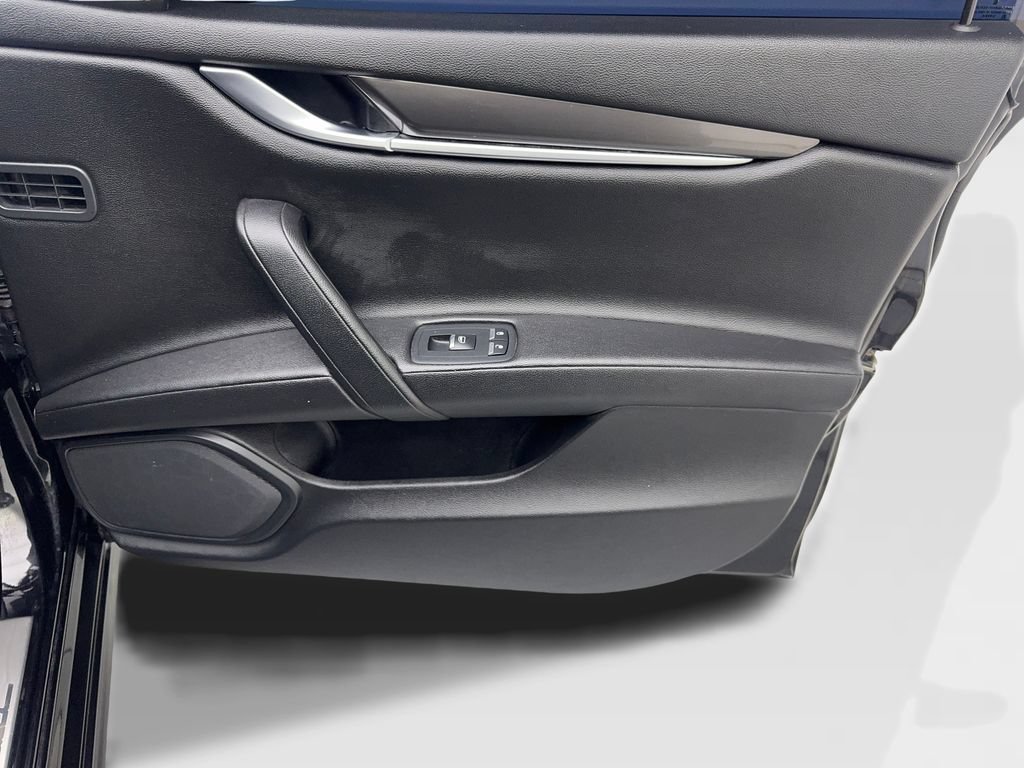 Used 2020 Maserati Ghibli RWD image 48