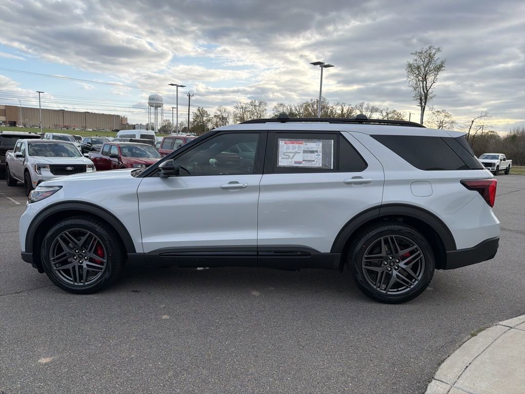 New 2026 Ford Explorer ST w/ Sun And Sound Package image 6