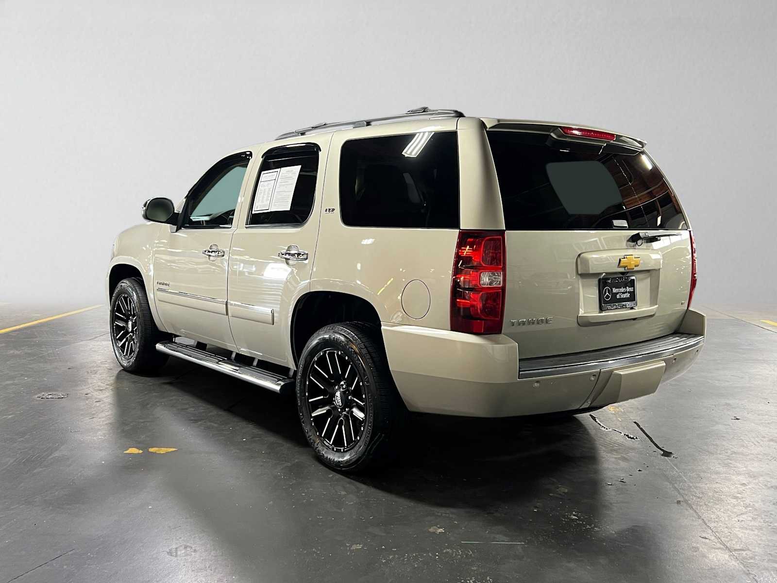 Used 2014 Chevrolet Tahoe LTZ AWD/4WD image 5