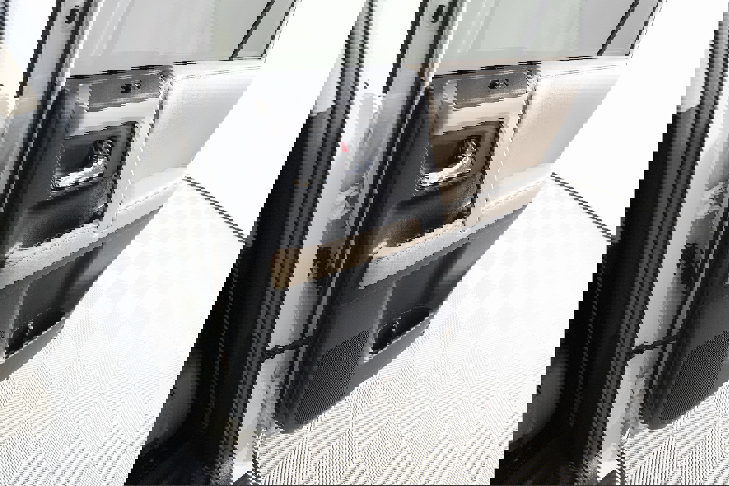 Used 2022 Toyota 4Runner SR5 Premium image 16