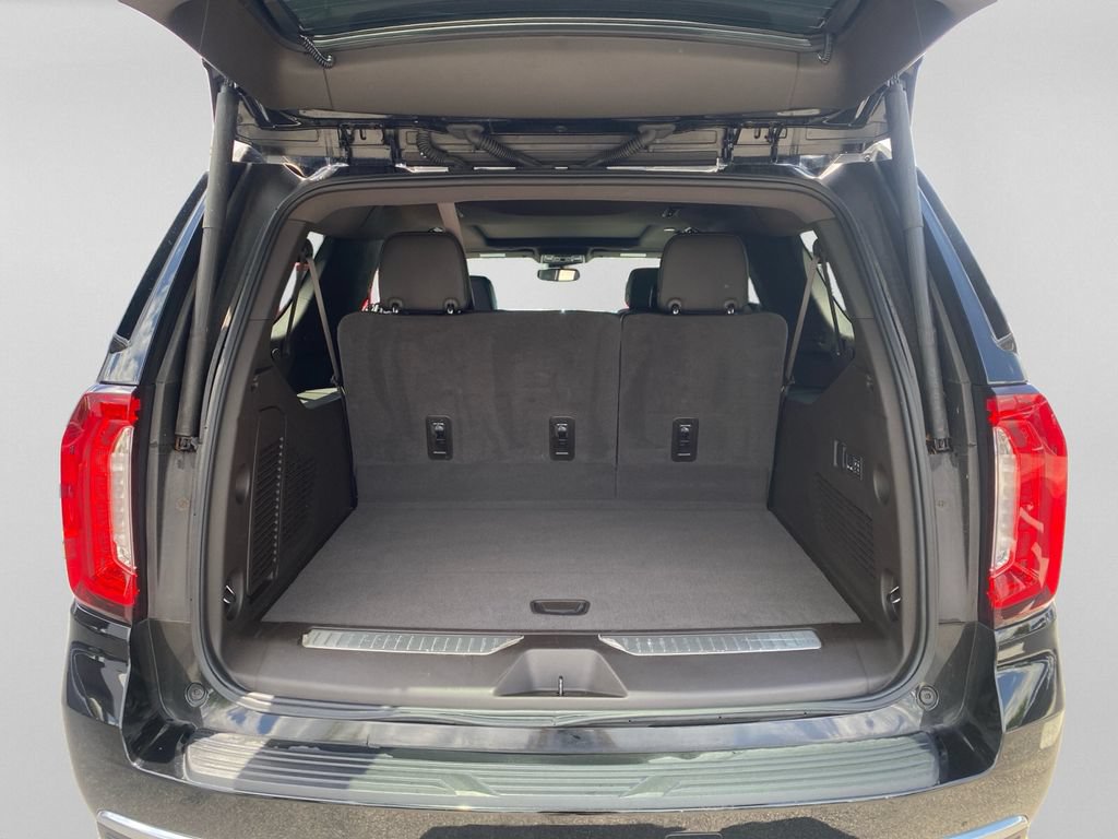 Used 2024 GMC Yukon XL Denali AWD/4WD image 31