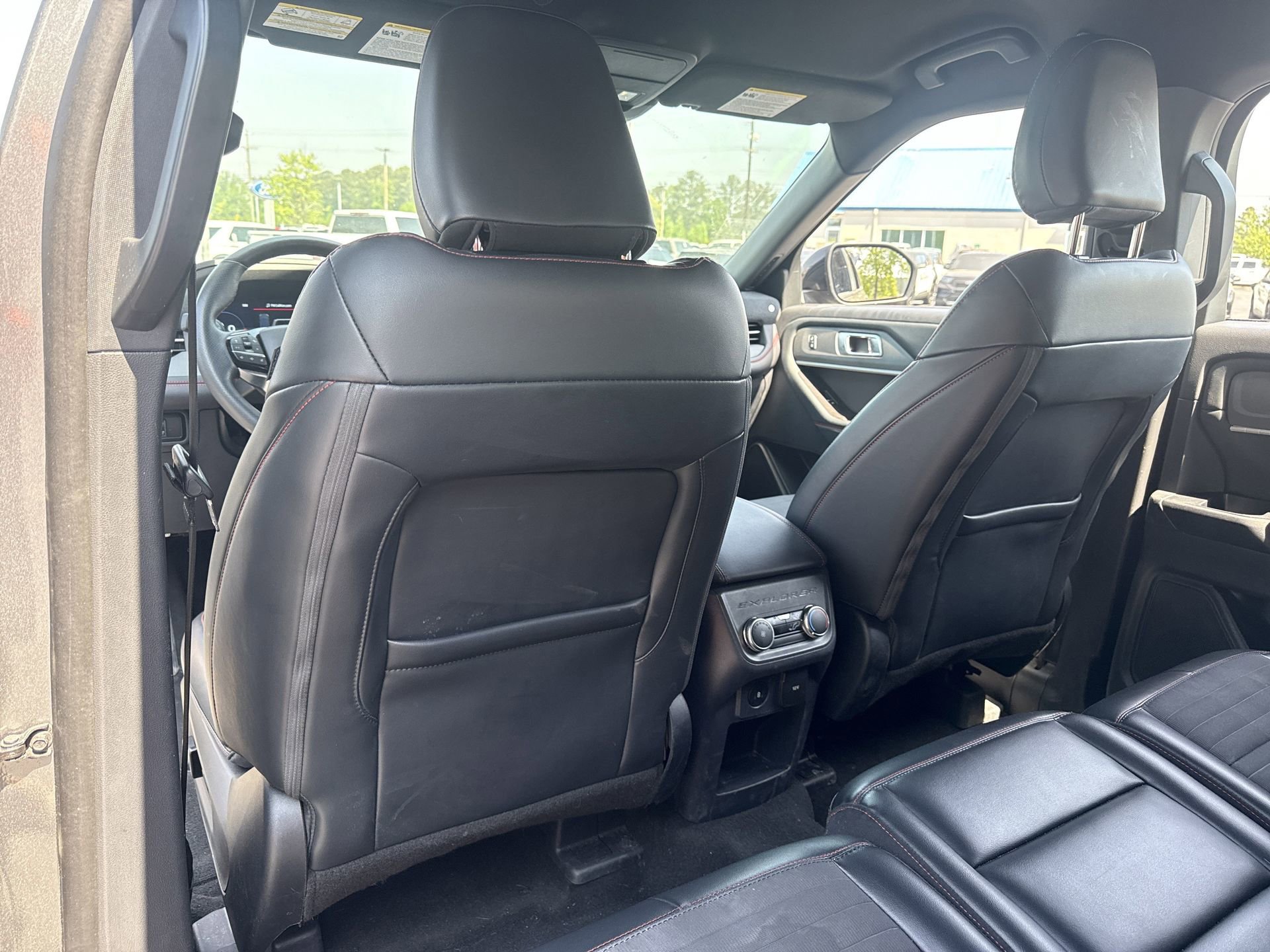 Certified 2025 Ford Explorer ST-Line w/ ST-Line Street Pack AWD/4WD image 16