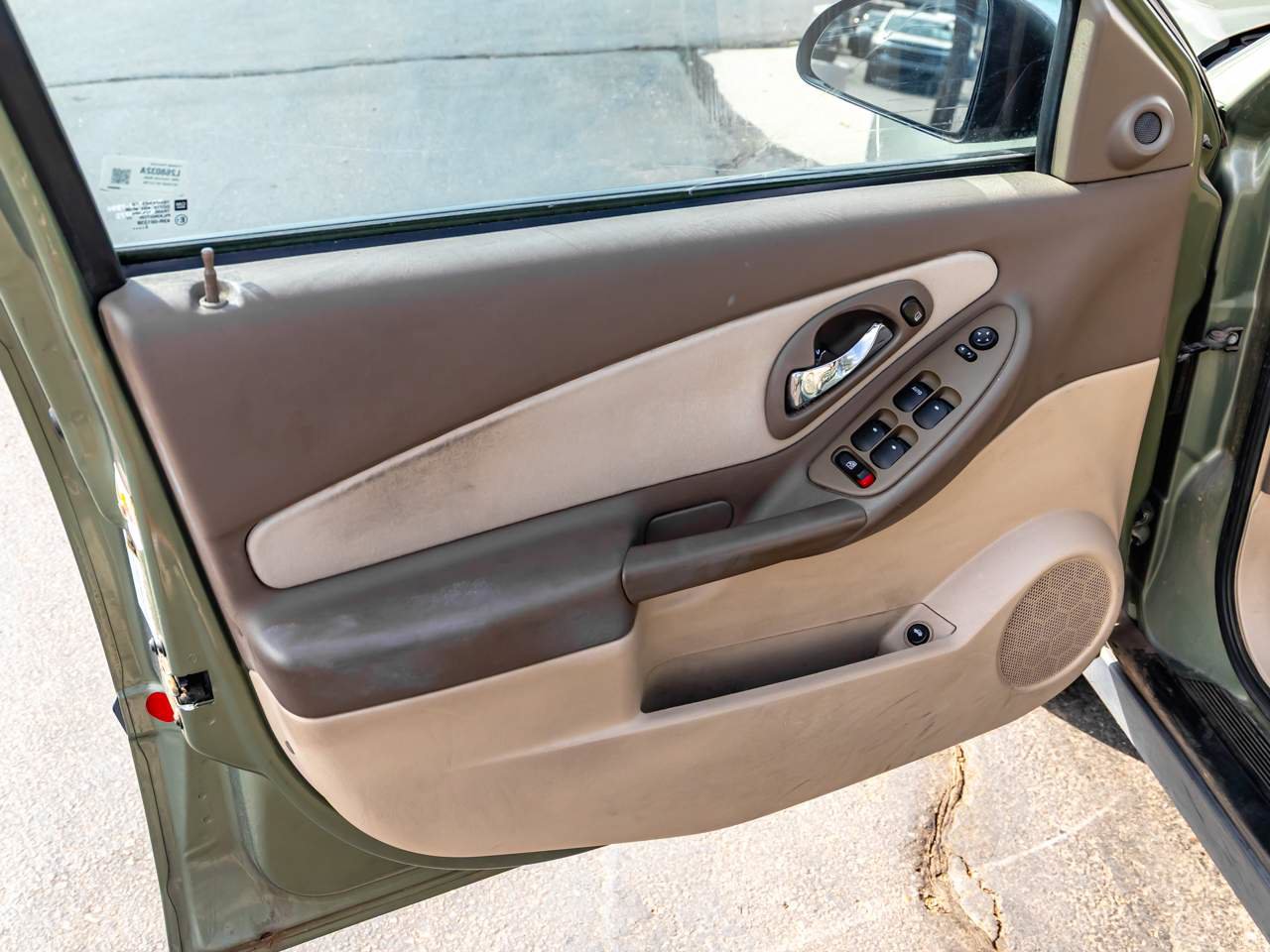Used 2004 Chevrolet Malibu w/ Preferred Equipment Group FWD image 9