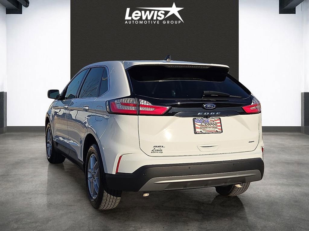 Used 2024 Ford Edge SEL w/ Convenience Package AWD/4WD image 3
