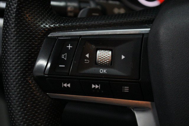 Used 2023 Mitsubishi Outlander SE FWD image 10