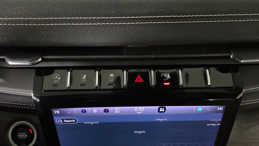 Used 2023 Jeep Grand Cherokee Limited w/ Luxury Tech Group II image 27