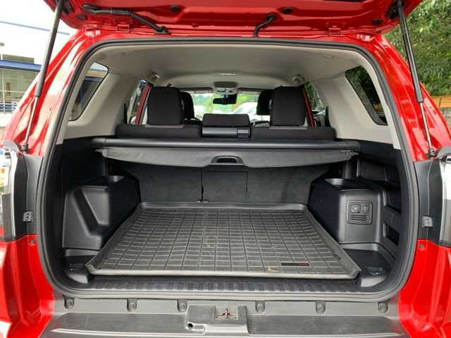 Used 2021 Toyota 4Runner SR5 AWD/4WD image 5