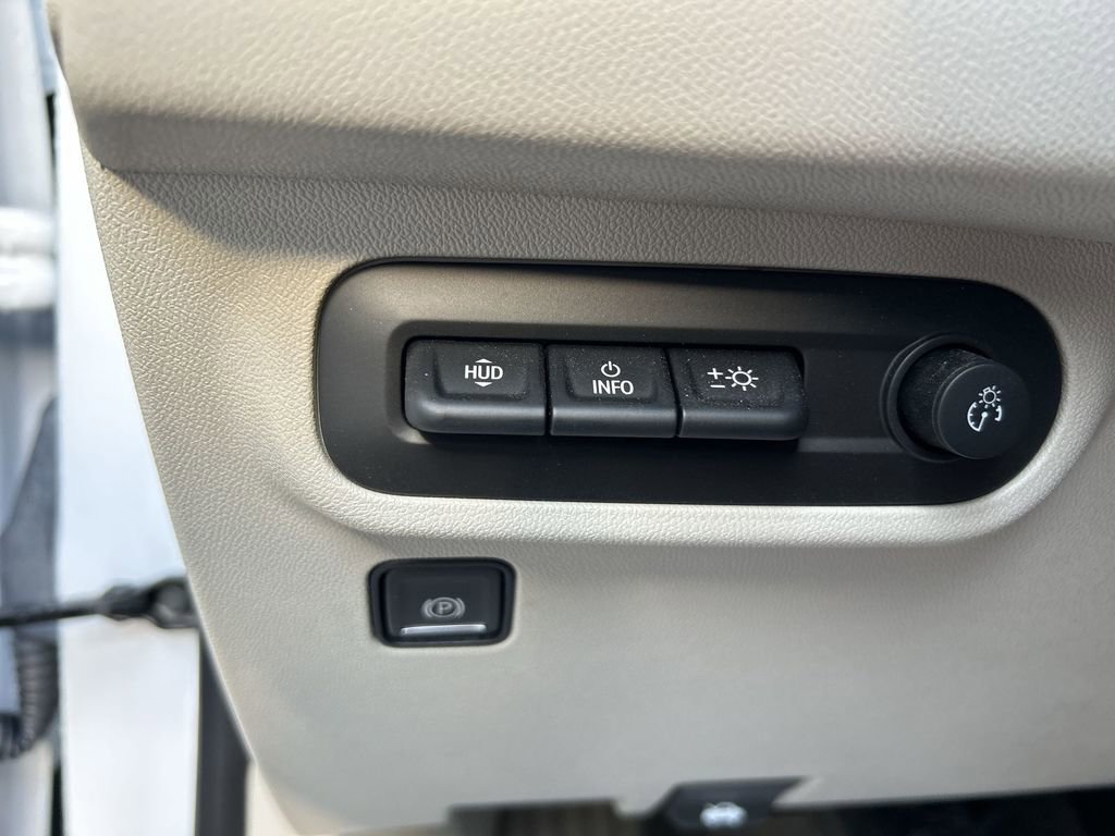 Used 2023 GMC Terrain Denali image 18