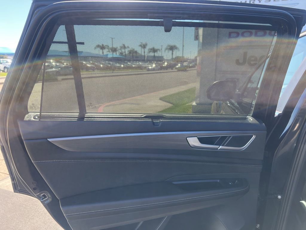 Used 2025 Volkswagen Atlas Cross Sport SE image 28