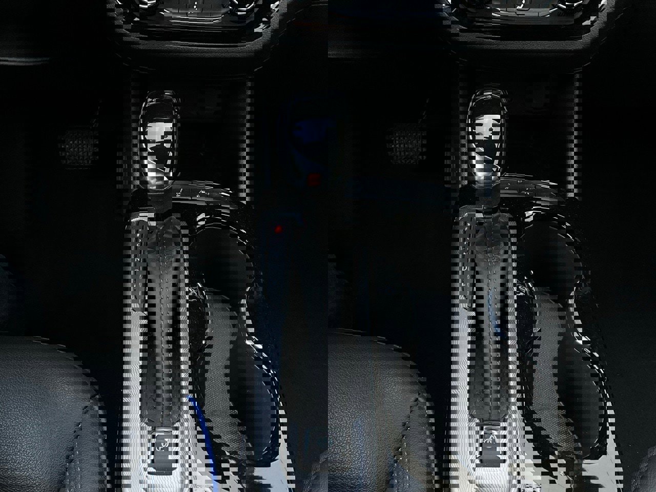 Used 2025 Buick Envista Sport Touring image 21