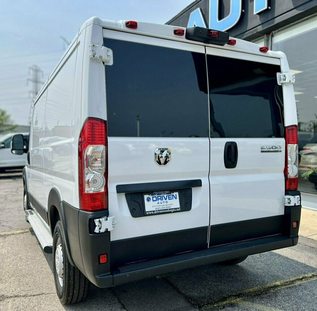 Used 2025 RAM ProMaster 2500 w/ U-Haul Equipment Group FWD image 27