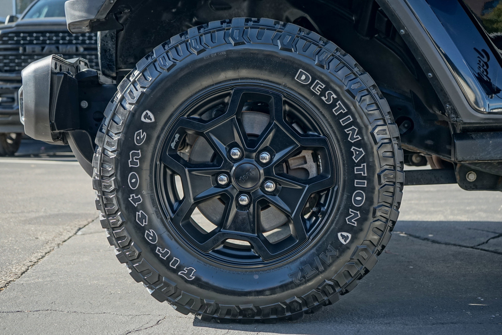 Used 2021 Jeep Gladiator Willys image 10