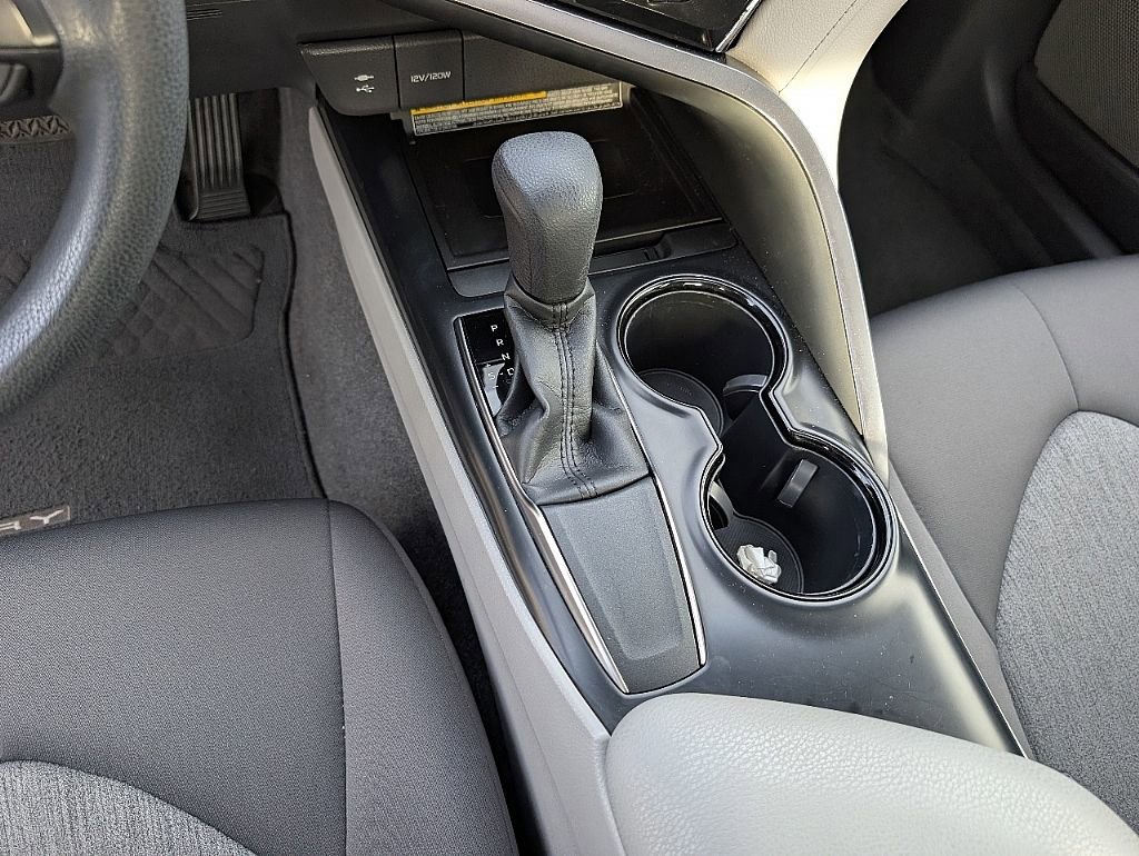 Used 2018 Toyota Camry LE w/ Audio Package FWD image 12