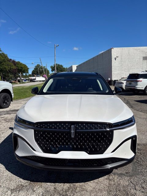 New 2026 Lincoln Nautilus Reserve w/ Jet Appearance Package AWD/4WD image 10