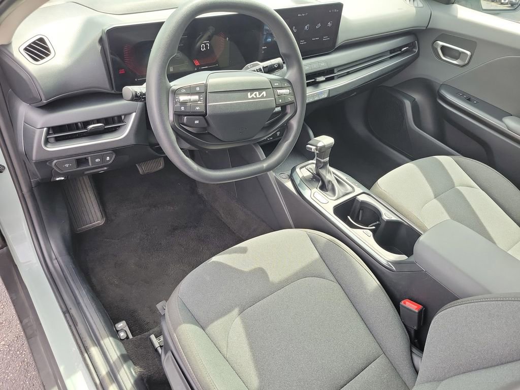 Used 2025 Kia K4 LXS FWD image 18