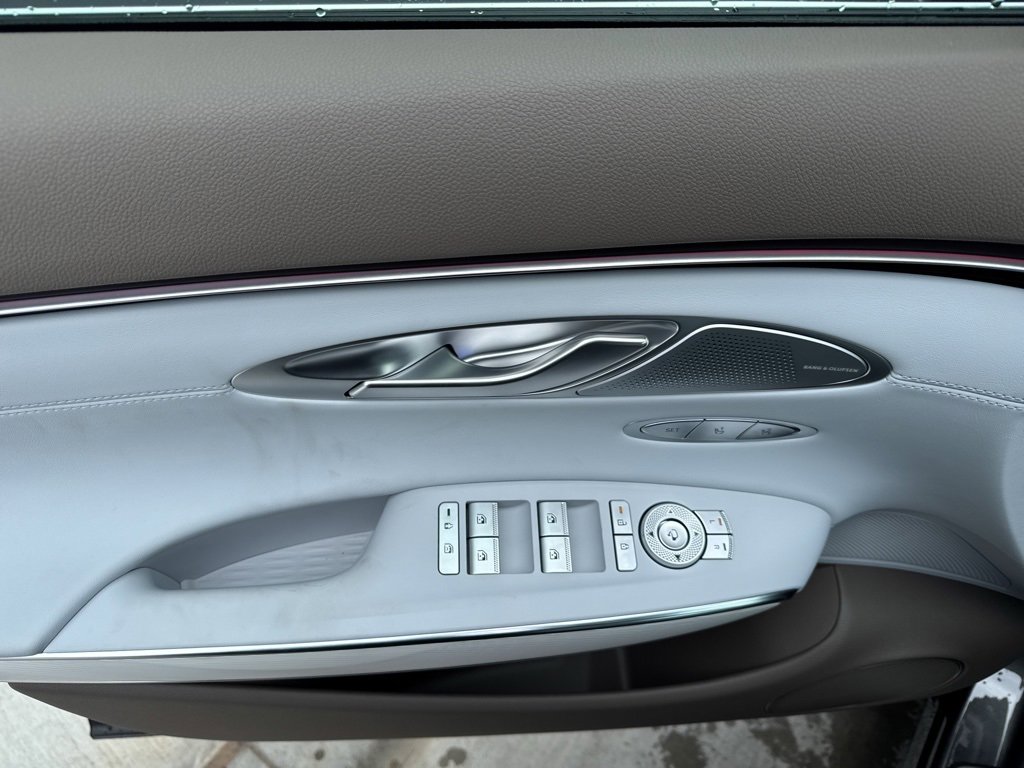 New 2026 Genesis GV70 2.5T Advanced image 16