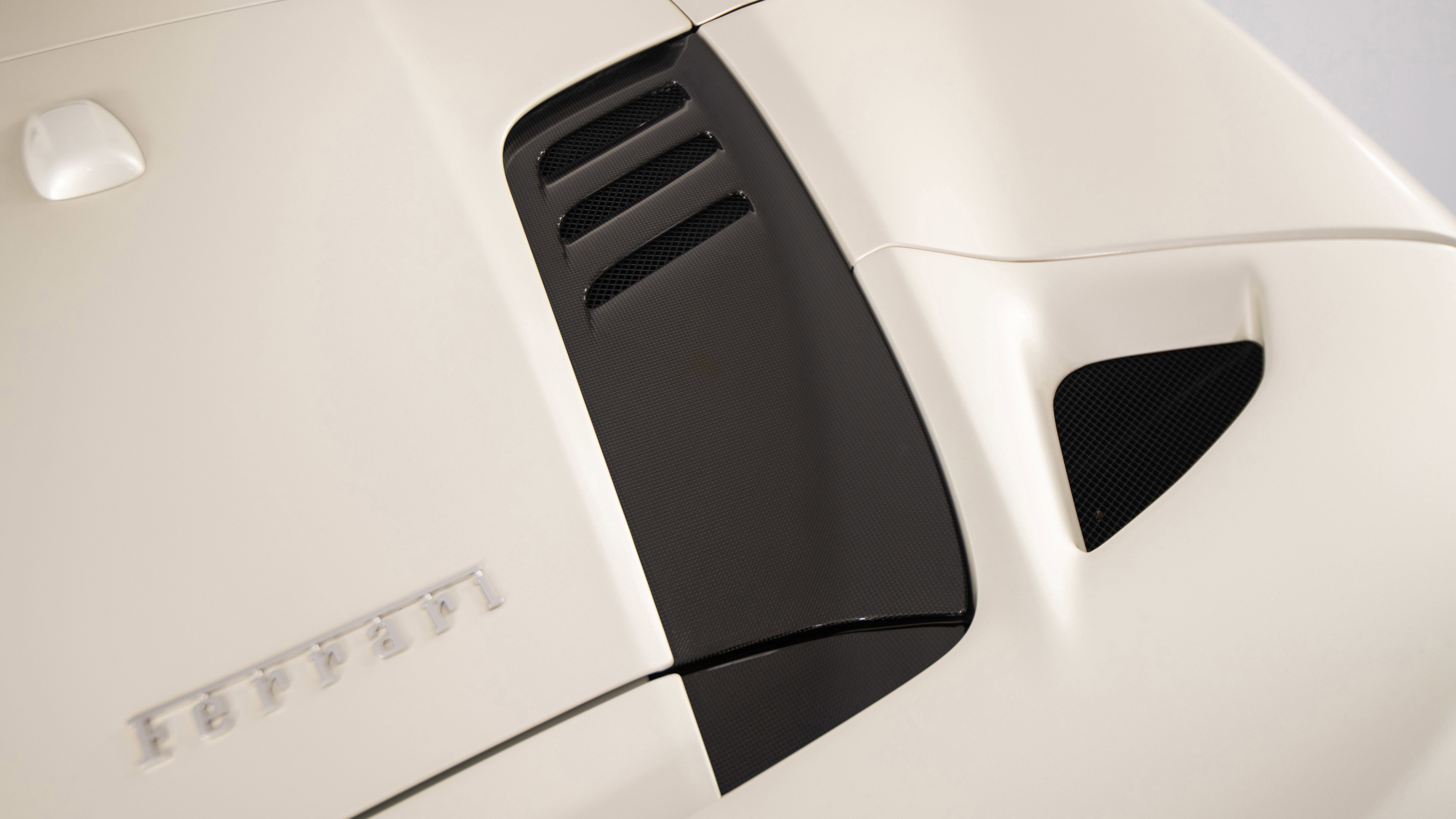 Certified 2022 Ferrari F8 Tributo image 34