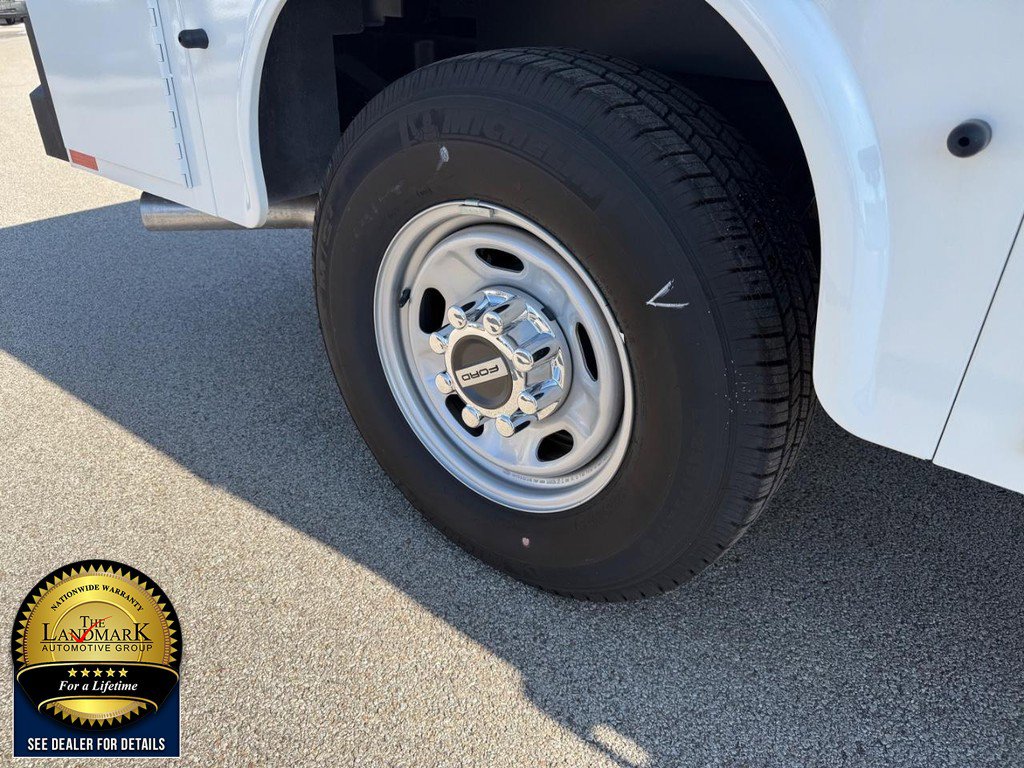 Used 2023 Ford F250 XL w/ XL Chrome Package image 19