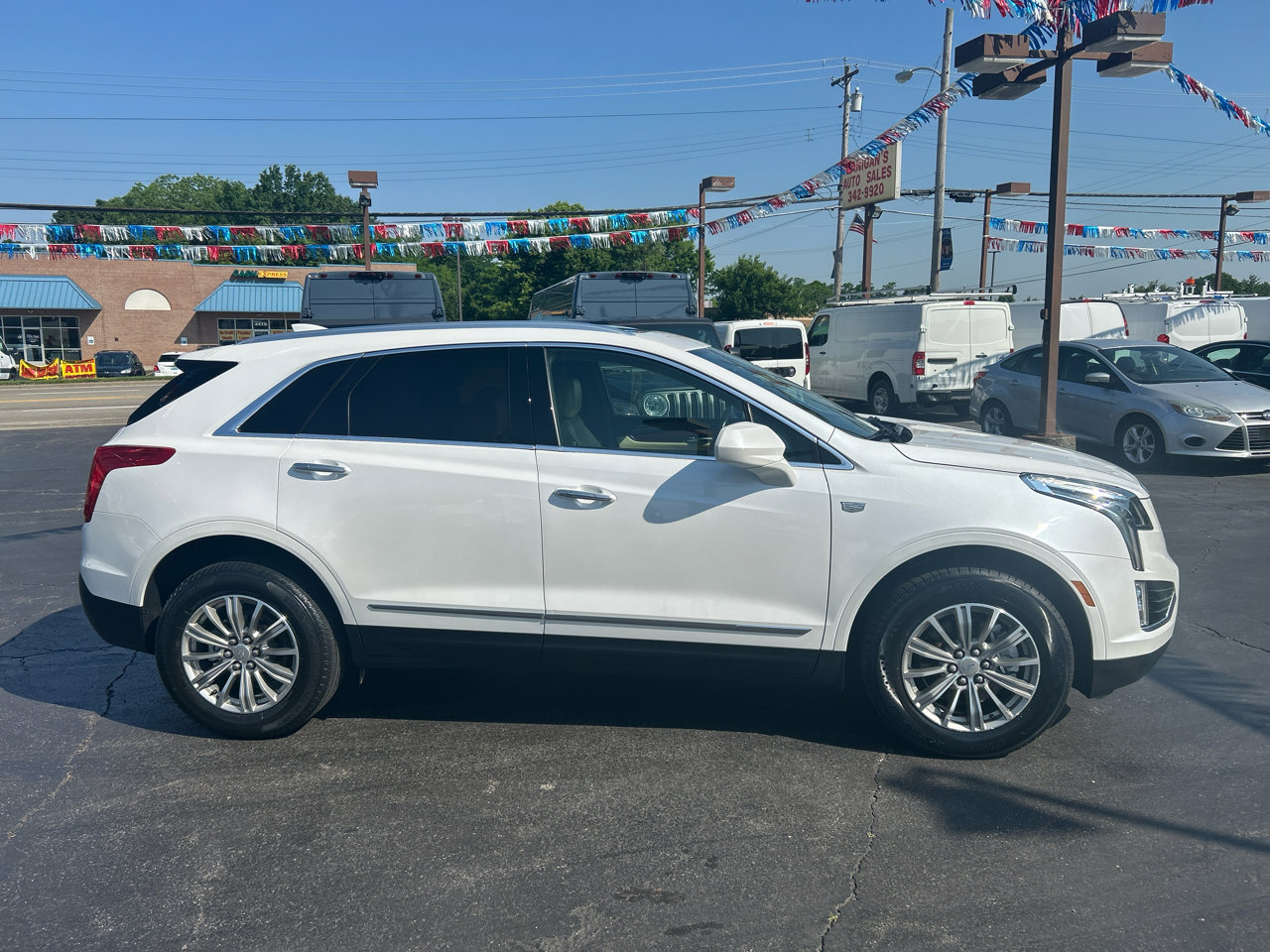 Used 2017 Cadillac XT5 Luxury image 4
