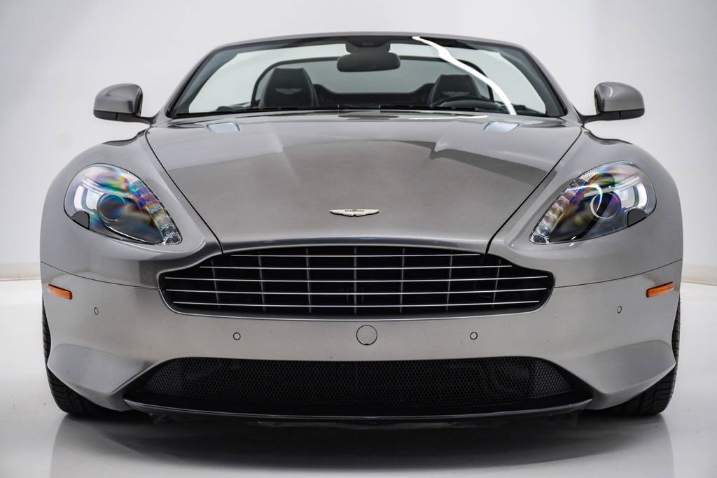 Used 2016 Aston Martin DB9 GT RWD image 5