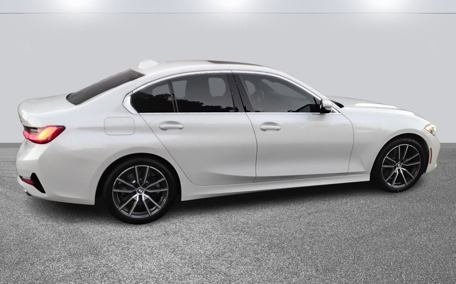 Used 2021 BMW 330i Sedan w/ Convenience Package image 4