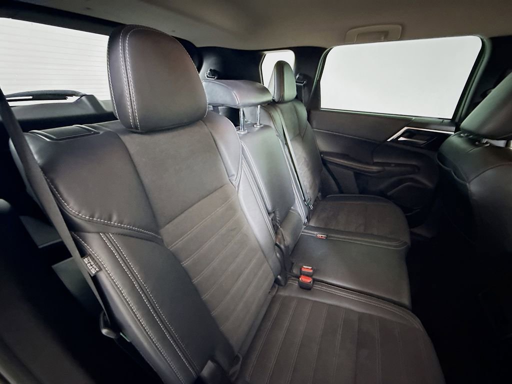 Used 2023 Mitsubishi Outlander SE FWD image 27