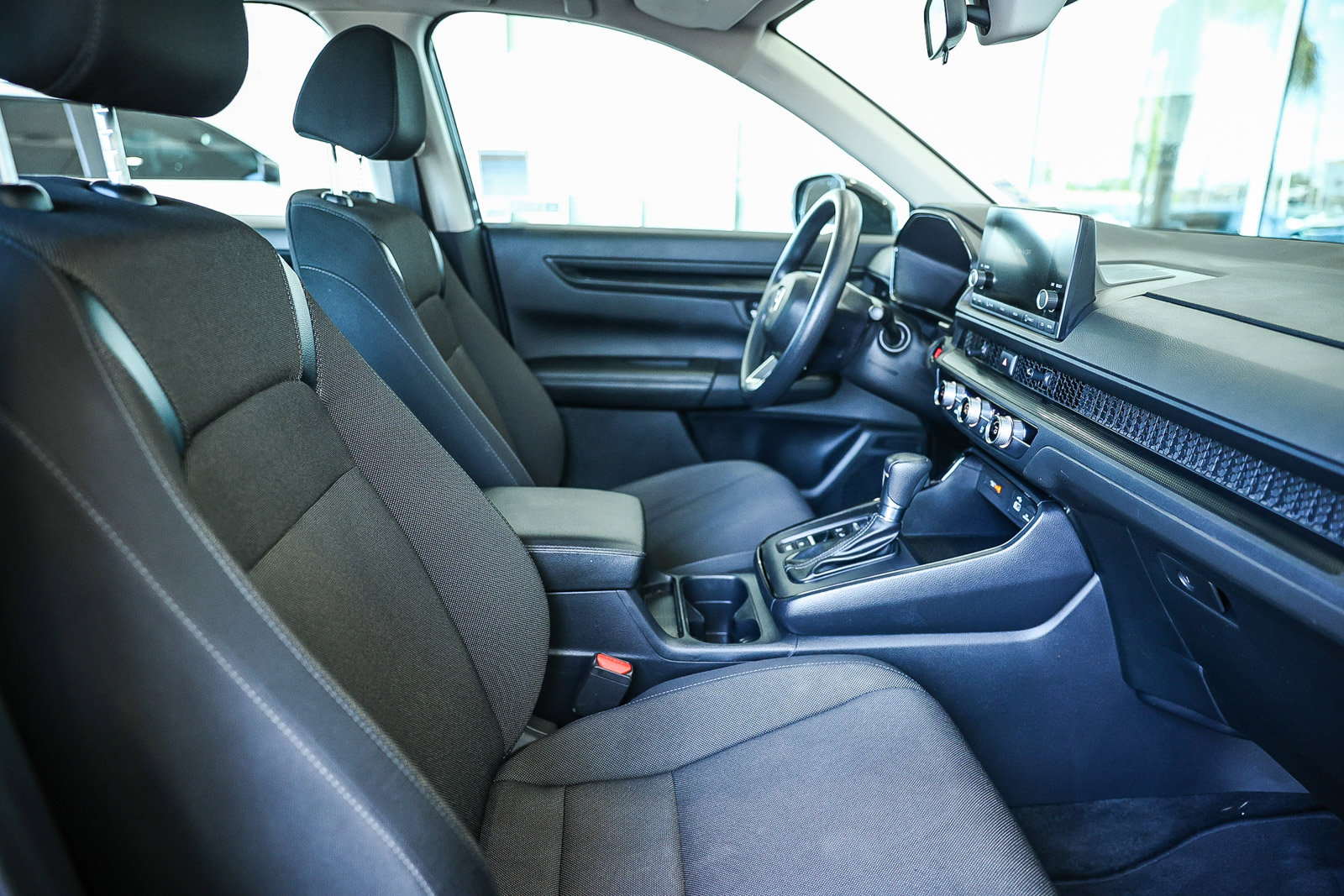 Used 2024 Honda CR-V LX image 22