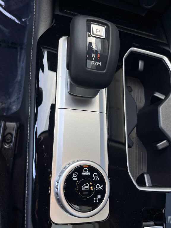 New 2025 Mitsubishi Outlander SE image 20