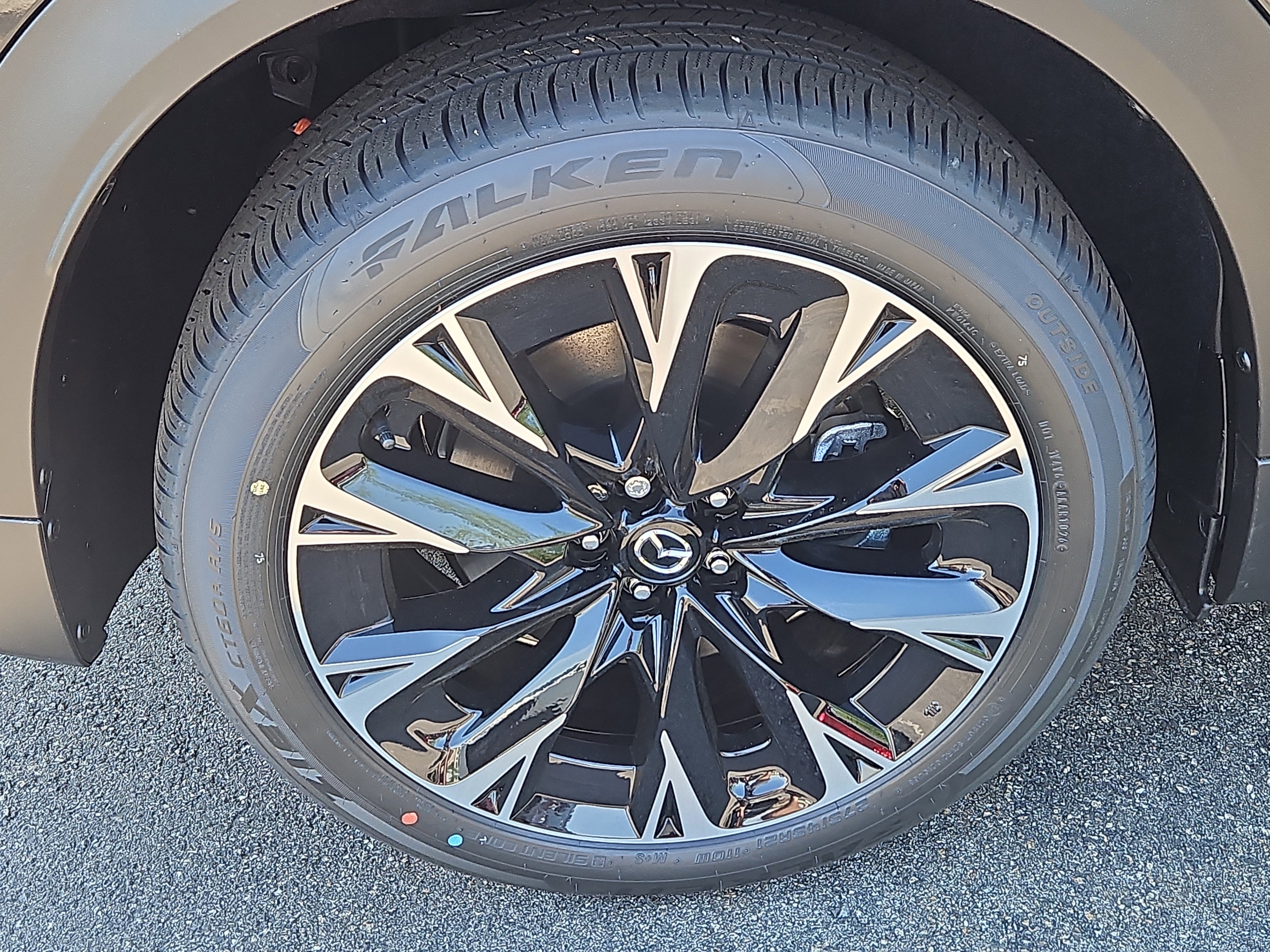 New 2026 MAZDA CX-90 Plug-In Hybrid w/ Premium Plus AWD/4WD image 19