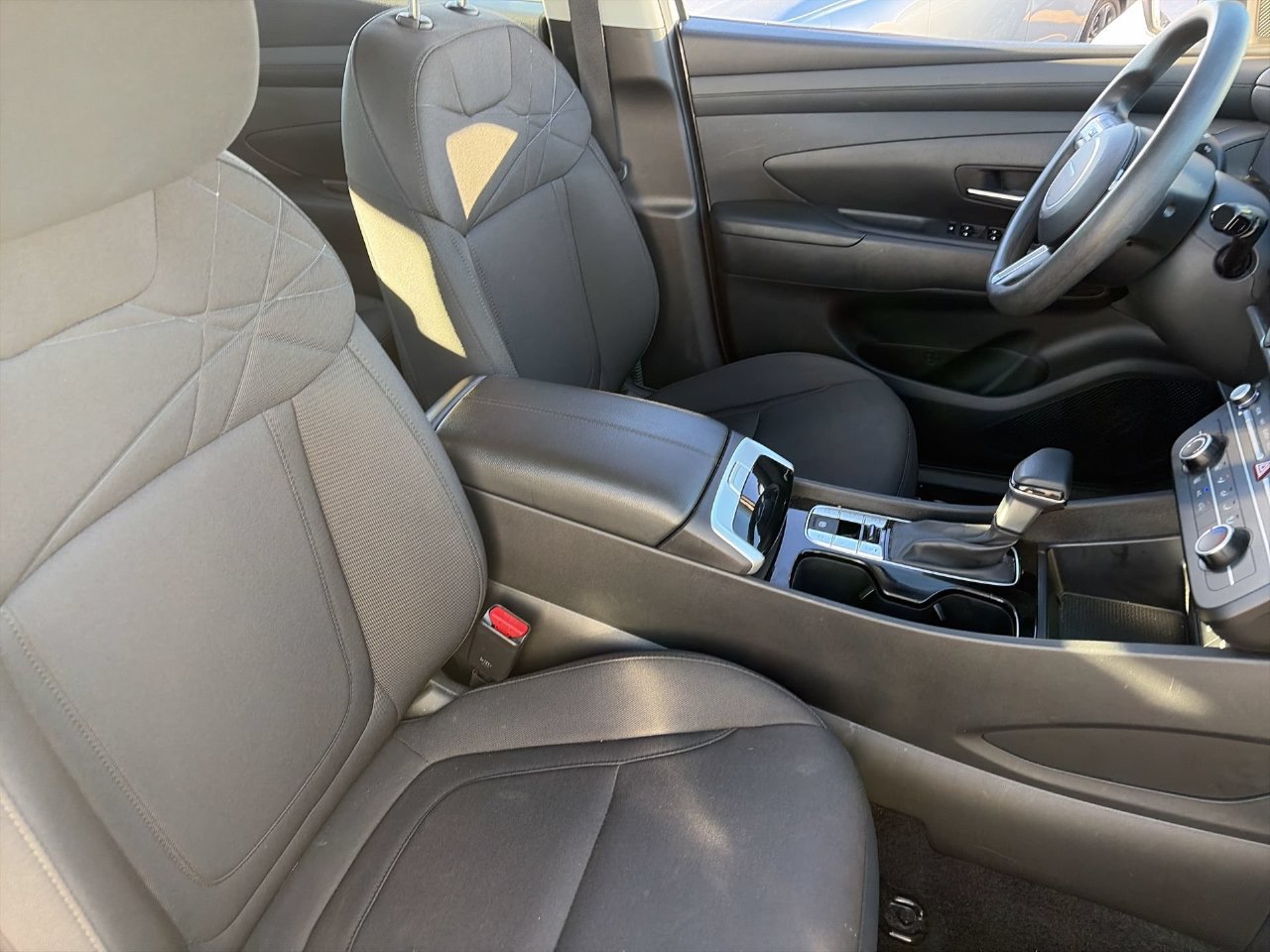 Certified 2025 Hyundai Tucson SE AWD/4WD image 10