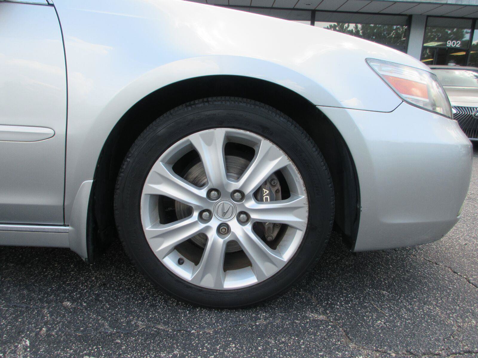 Used 2010 Acura RL AWD/4WD image 23