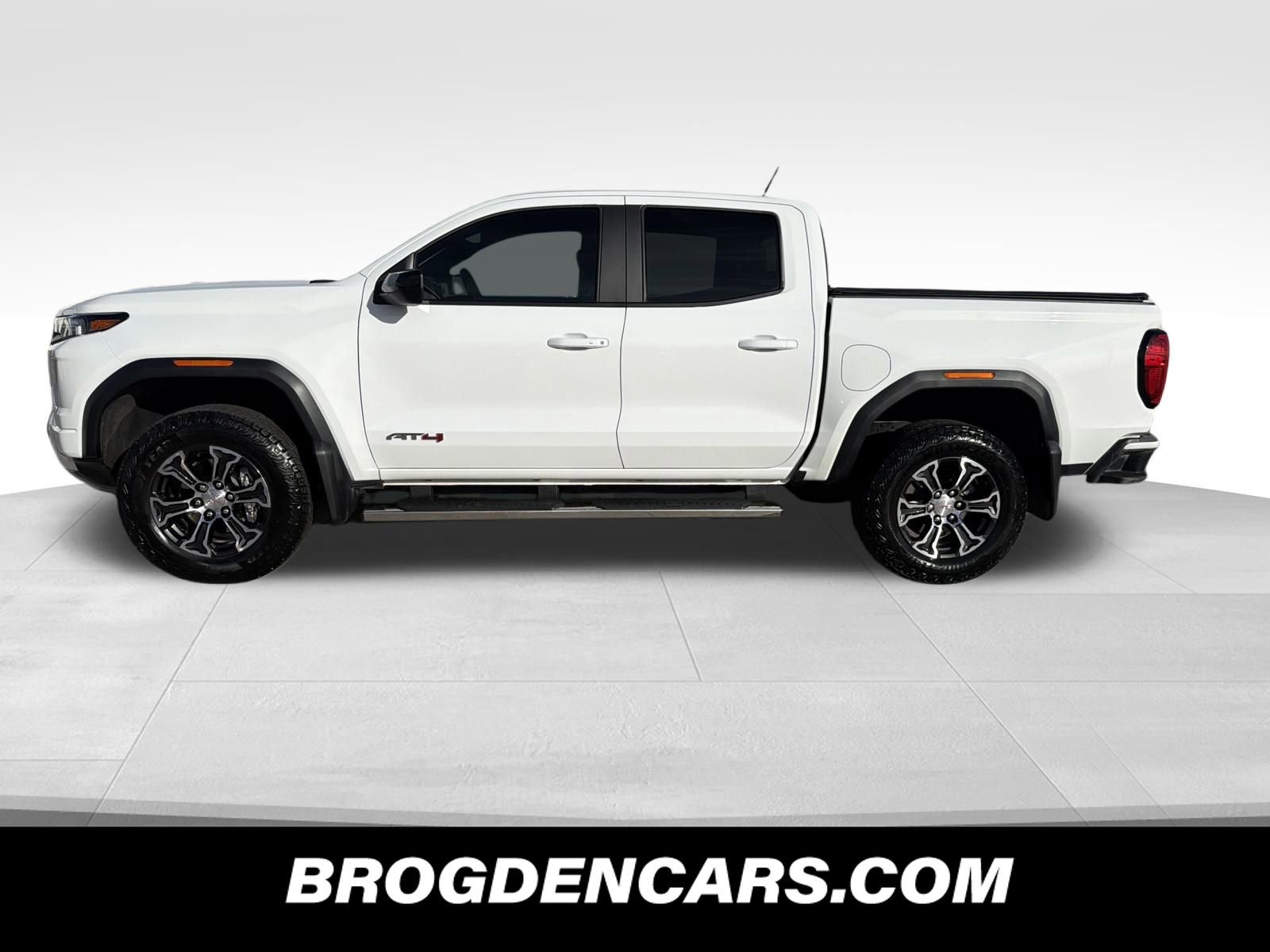 Used 2023 GMC Canyon AT4 image 5
