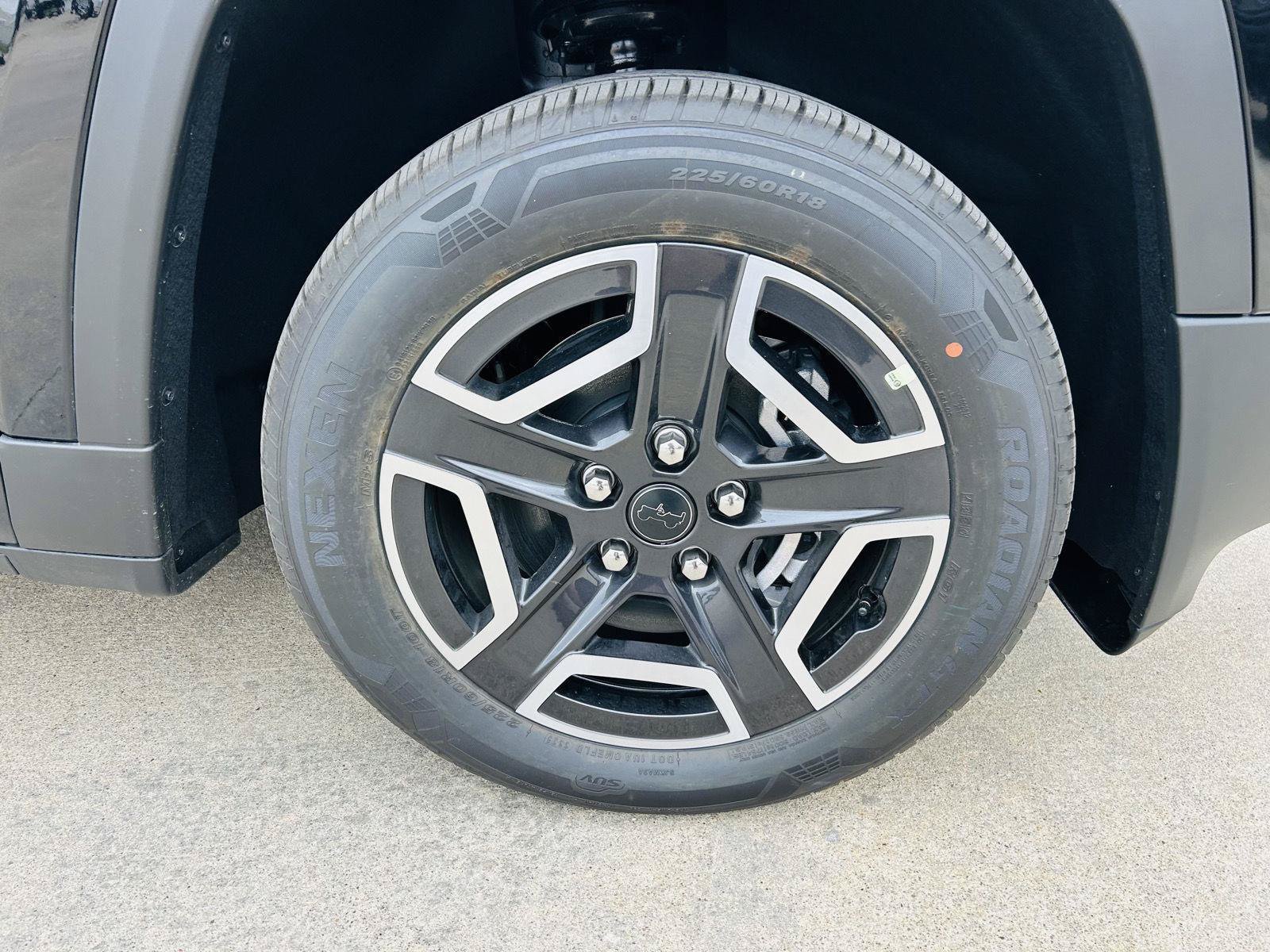 New 2026 Jeep Cherokee Laredo AWD/4WD image 39