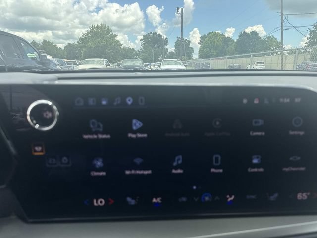 Used 2024 Chevrolet Traverse LT w/ LPO, Floor Liner Package FWD image 36