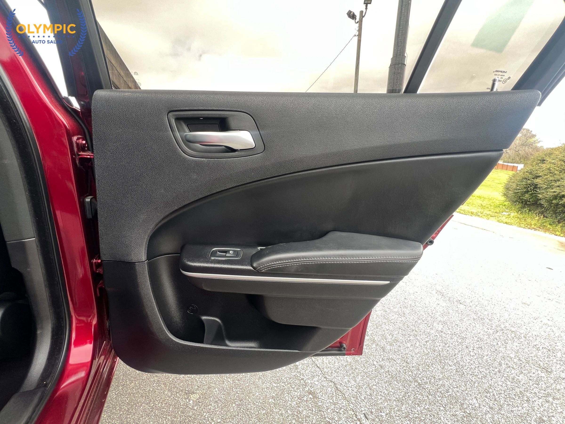 Used 2019 Dodge Charger SXT w/ Leather Interior Group image 46