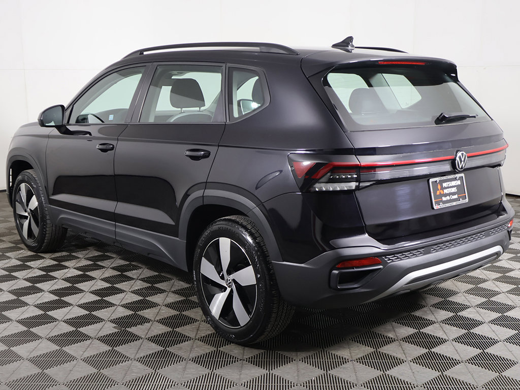 Used 2025 Volkswagen Taos S AWD/4WD image 9