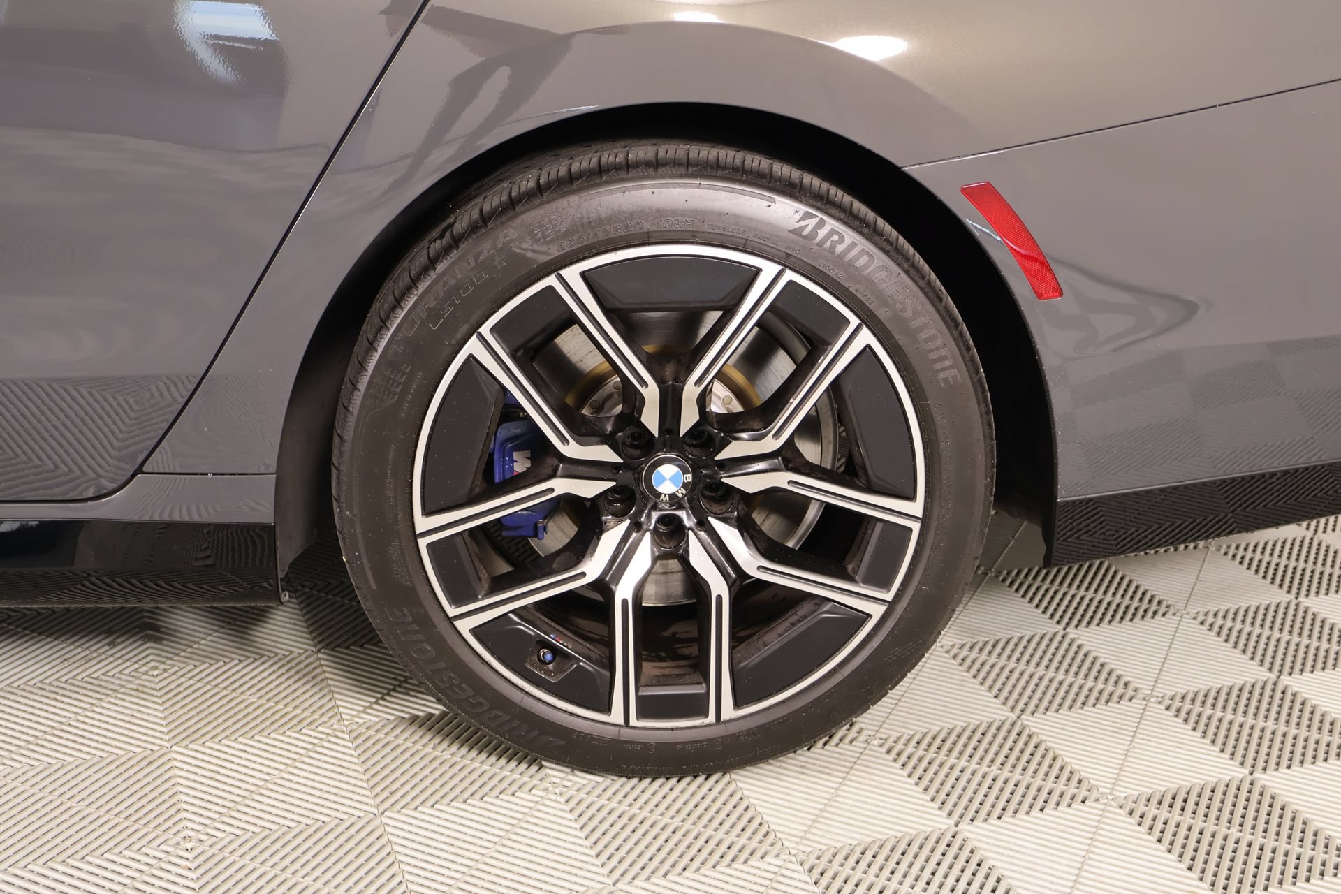 Used 2023 BMW 740i RWD image 21