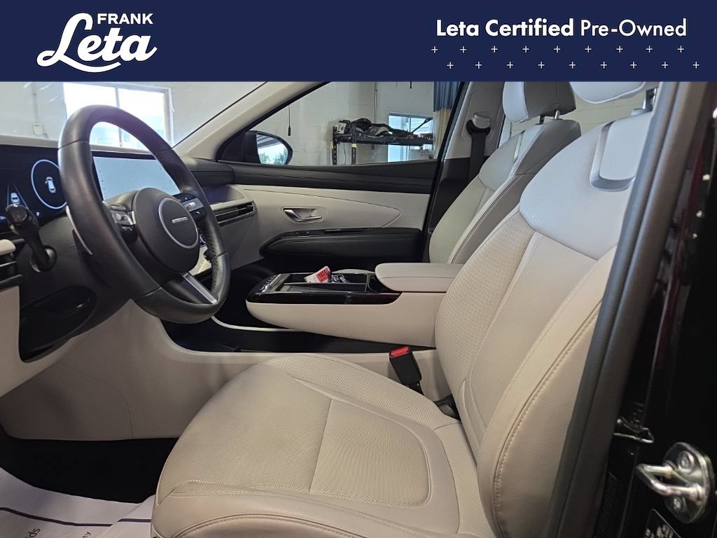 Used 2025 Hyundai Tucson Limited FWD image 13