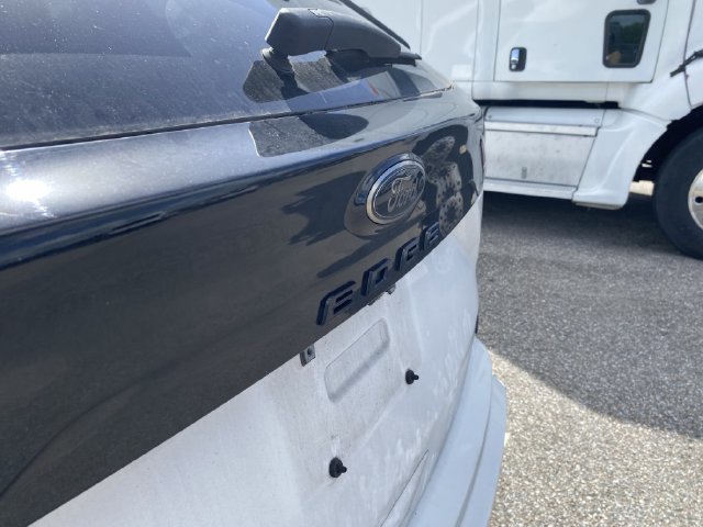 Used 2022 Ford Edge SE w/ Black Appearance Package AWD/4WD image 5