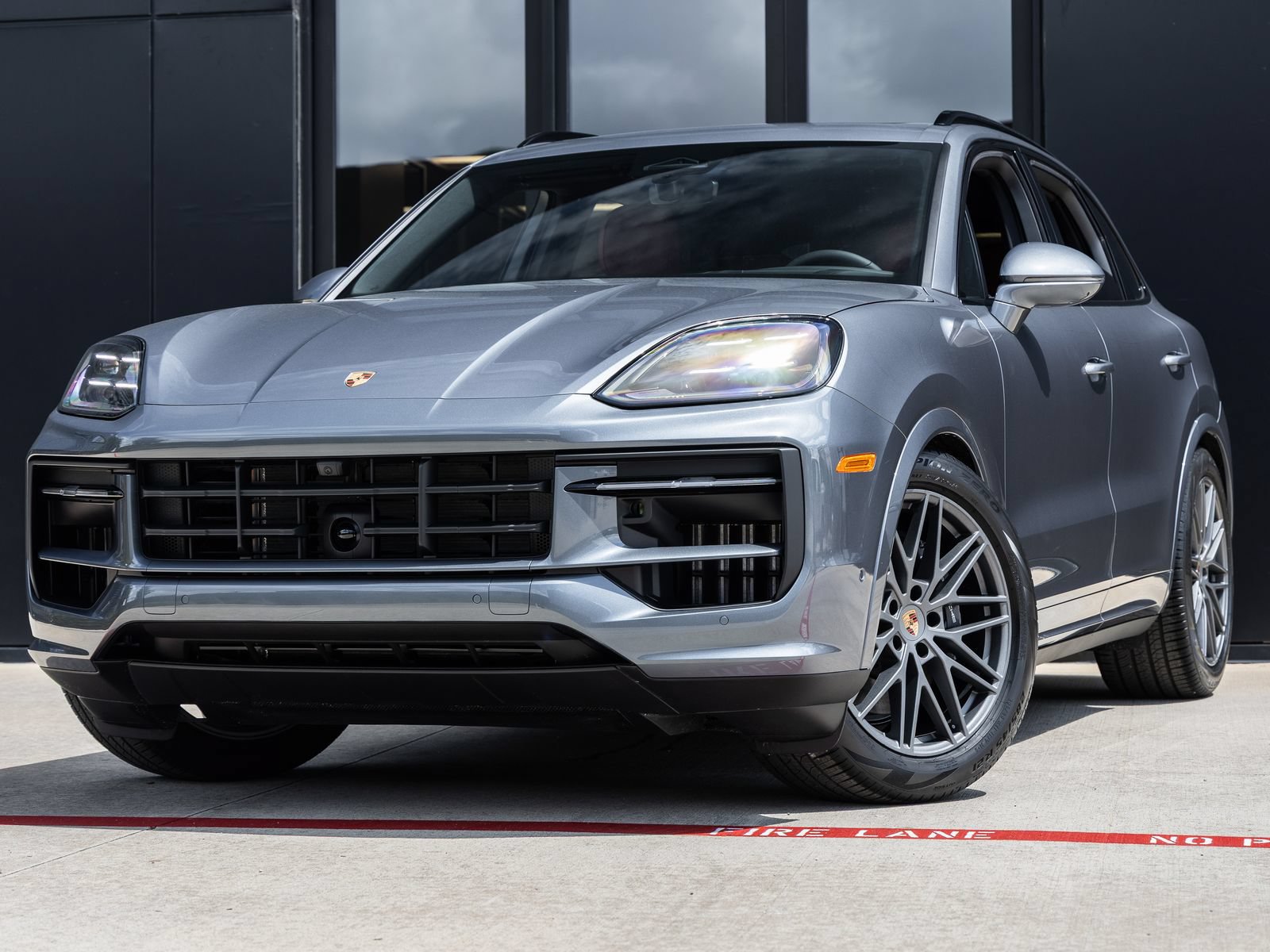 New 2026 Porsche Cayenne AWD/4WD image 1