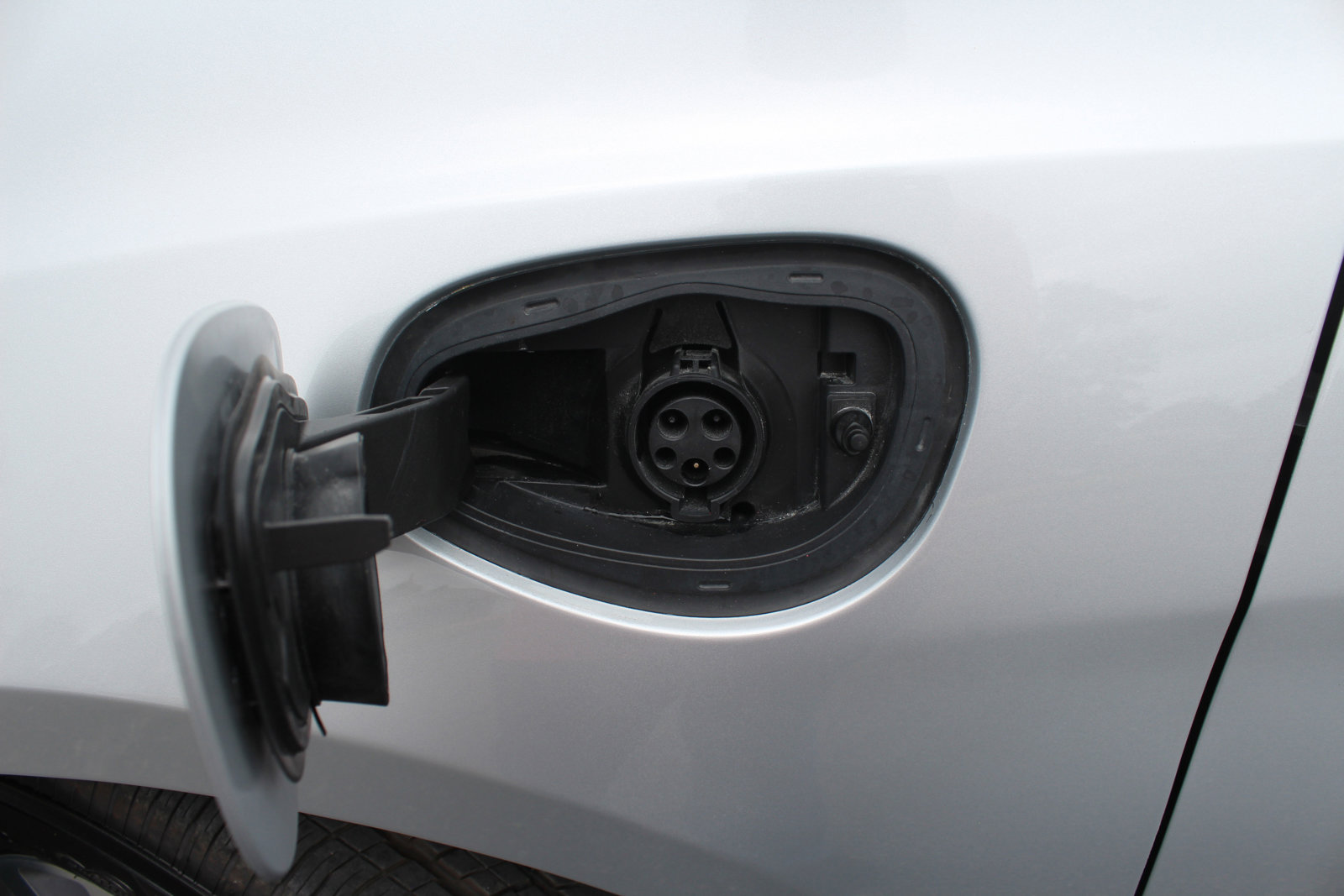 Used 2024 Chrysler Pacifica Select image 21