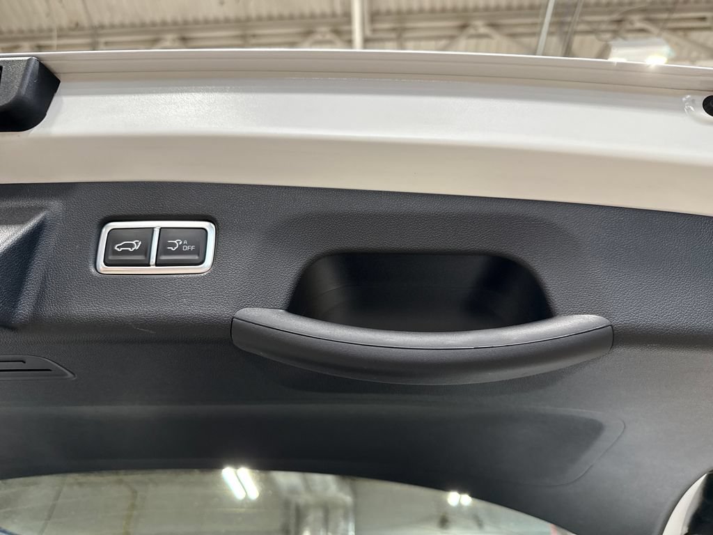 Used 2025 Kia Sorento EX AWD/4WD image 14