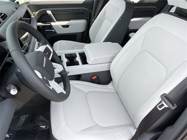 New 2025 Land Rover Defender 130 S image 6