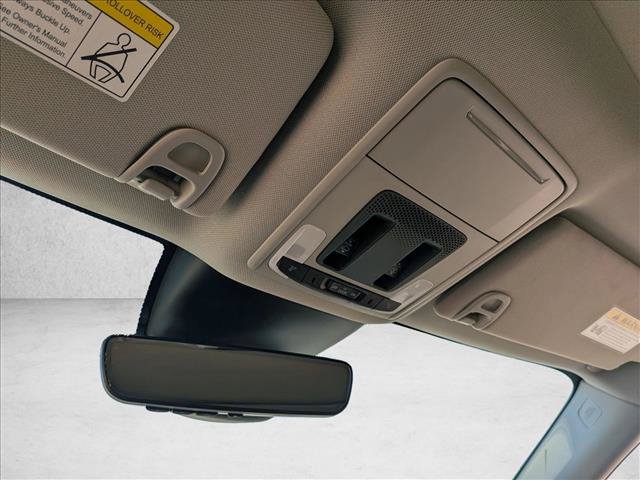 Used 2023 Honda Pilot Elite image 22