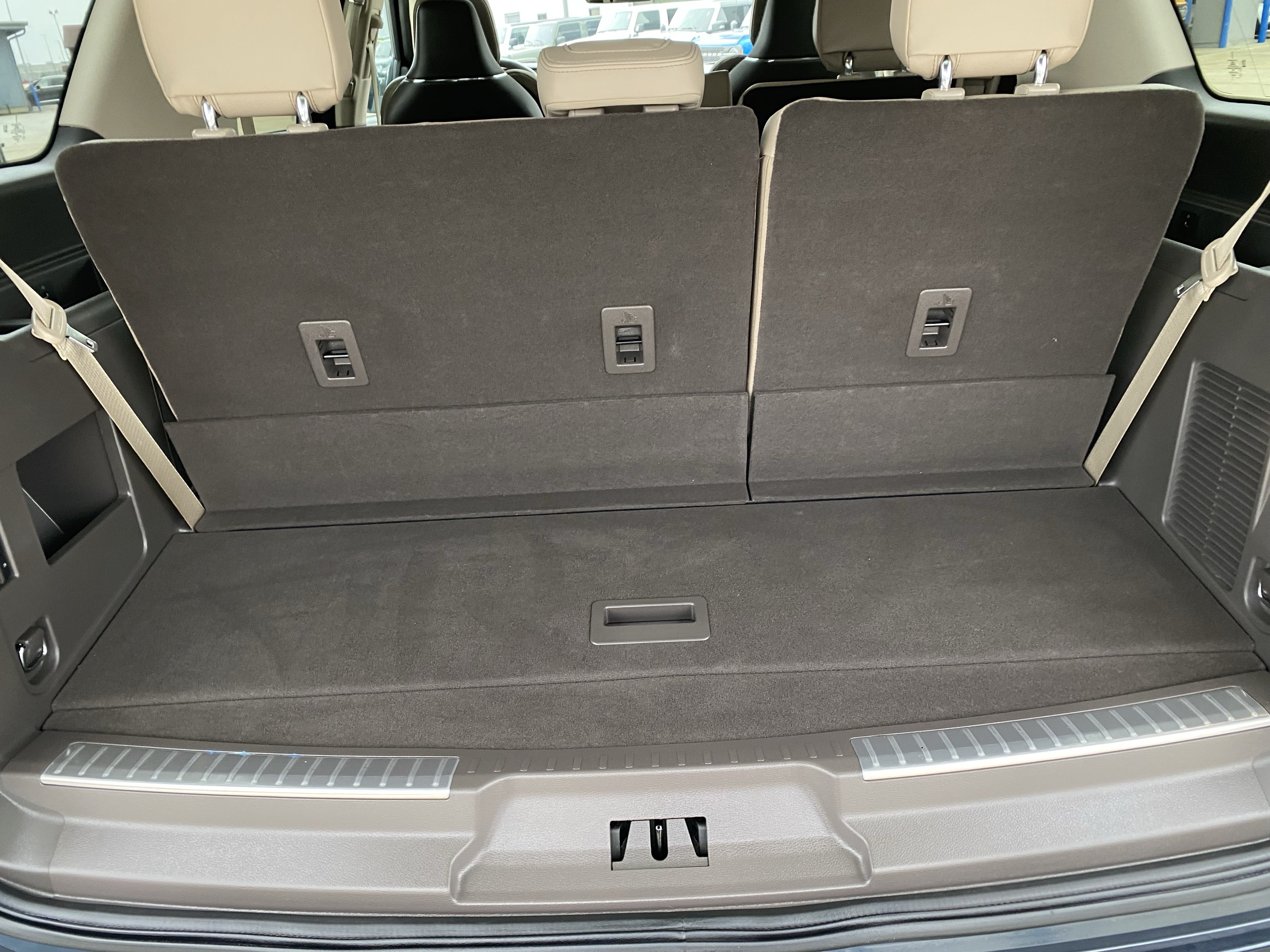 Used 2024 Lincoln Navigator Reserve AWD/4WD image 12